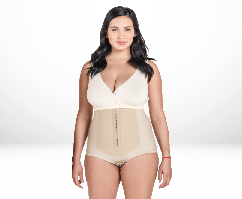 L|Michelle is wearing a Corset in size L, she's 5' 7