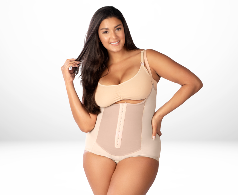 2XL|Michelle is wearing a Corset in size XL, she's 5' 7