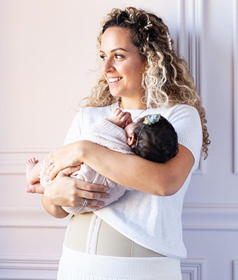 Moms can use postpartum body shapers or waist training corsets