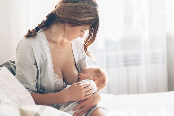 How To Balance Breastfeeding And Pumping - Bellefit